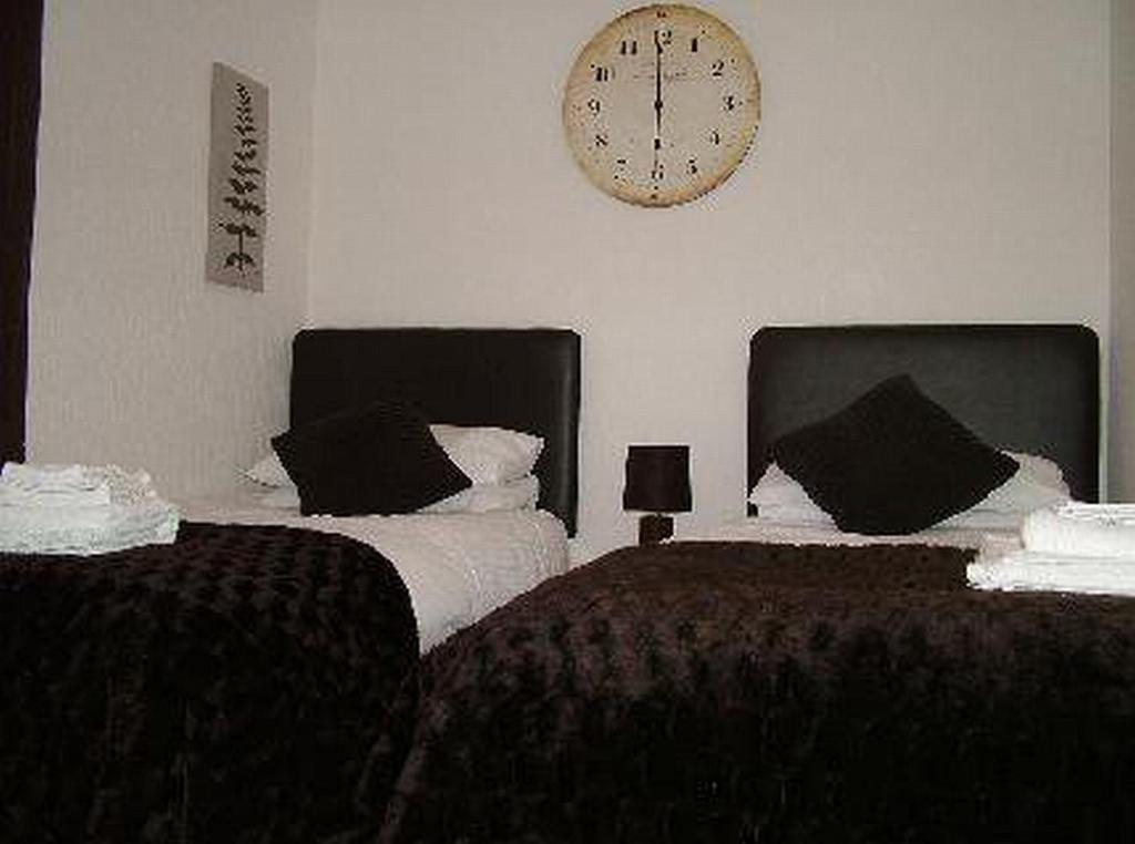 Carronbridge Guest House Kilsyth Habitación foto