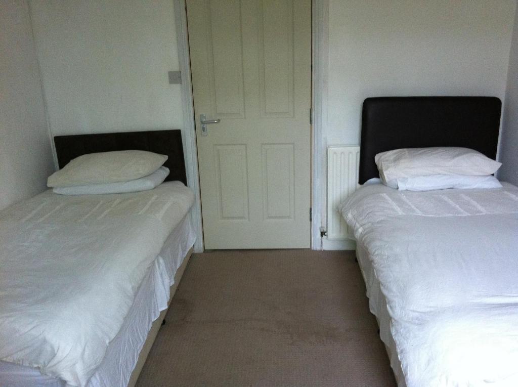 Carronbridge Guest House Kilsyth Habitación foto